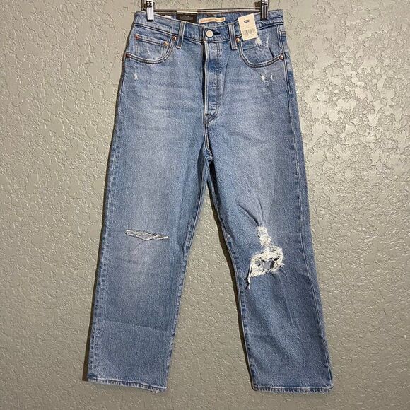 Levi’s Ribcage Straight Ankle Jeans - Picture 4 of 12